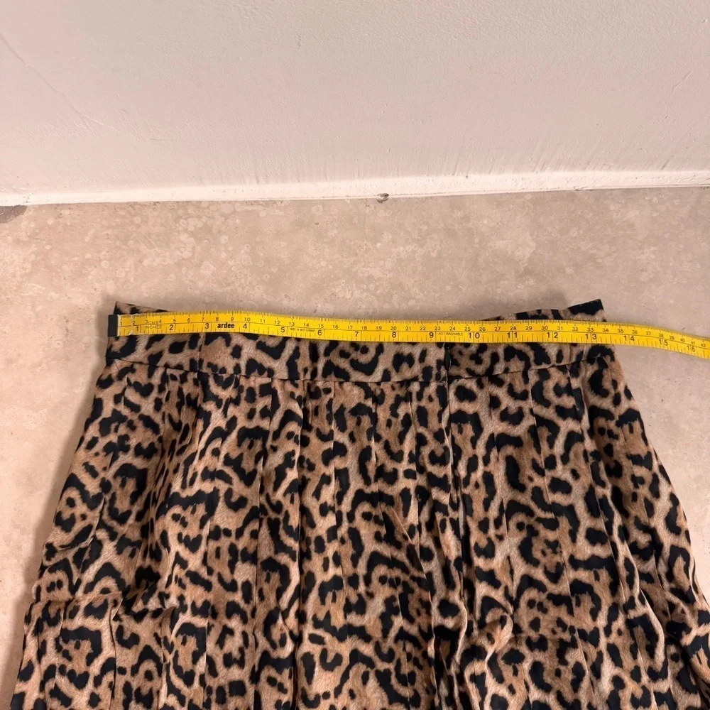 J Crew Pleated Knee Length Fit Flare Skirt Leopard Print Womens Size 00